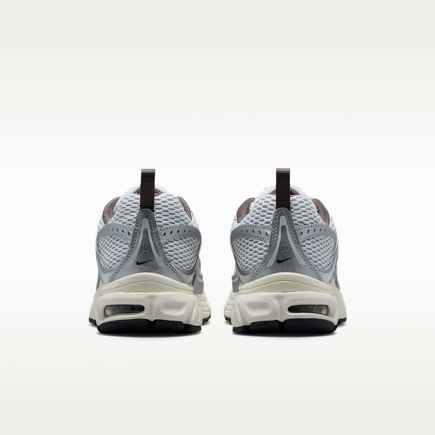 Nike Air Max Moto 2K Schuh für ältere Kinder – Platinum Tint/Cave Stone/Anthracite/Metallic Silver