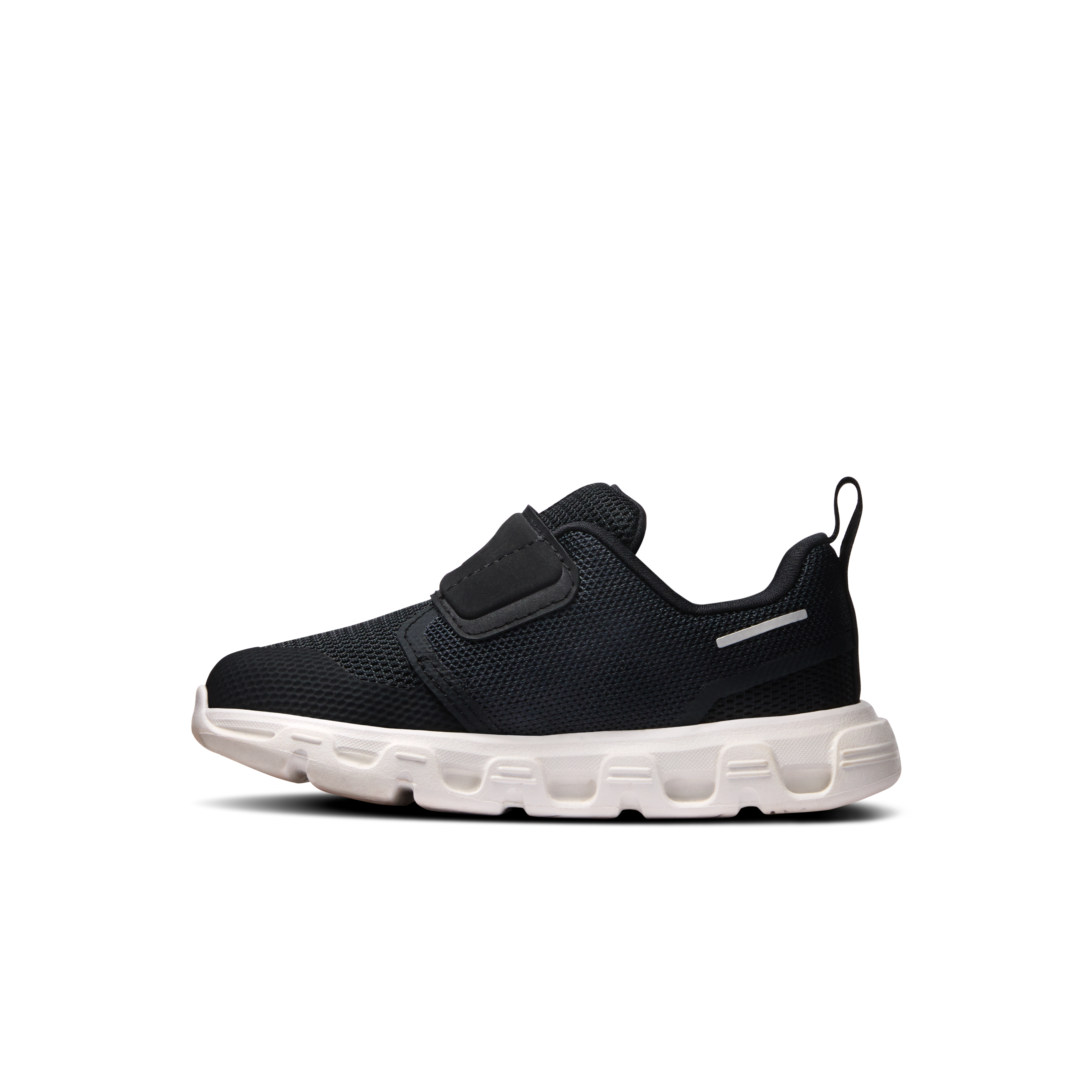 Cloud Dash – Black | White