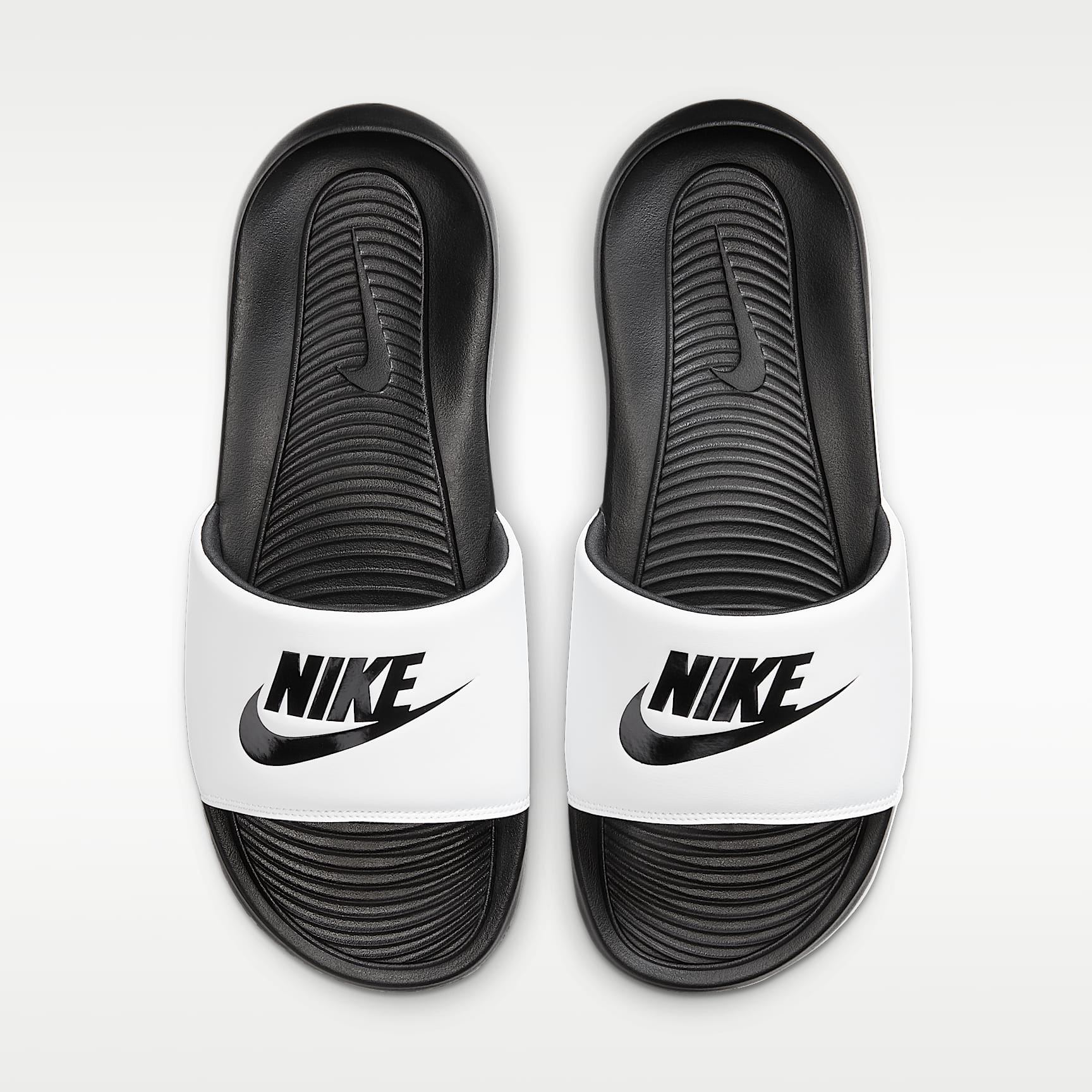Nike Victori One Slides (Herren) – Schwarz/Weiß/Schwarz