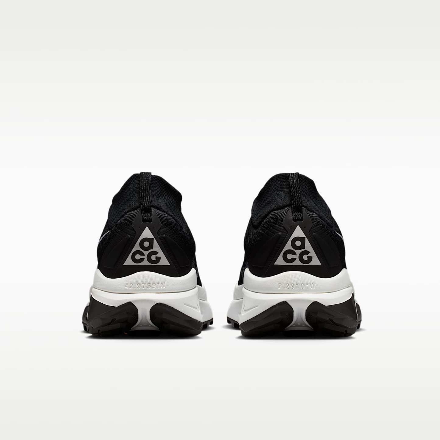 ACG Zegama Trail Traillaufschuh (Herren) – Schwarz/Safety Orange/Anthracite/Summit White