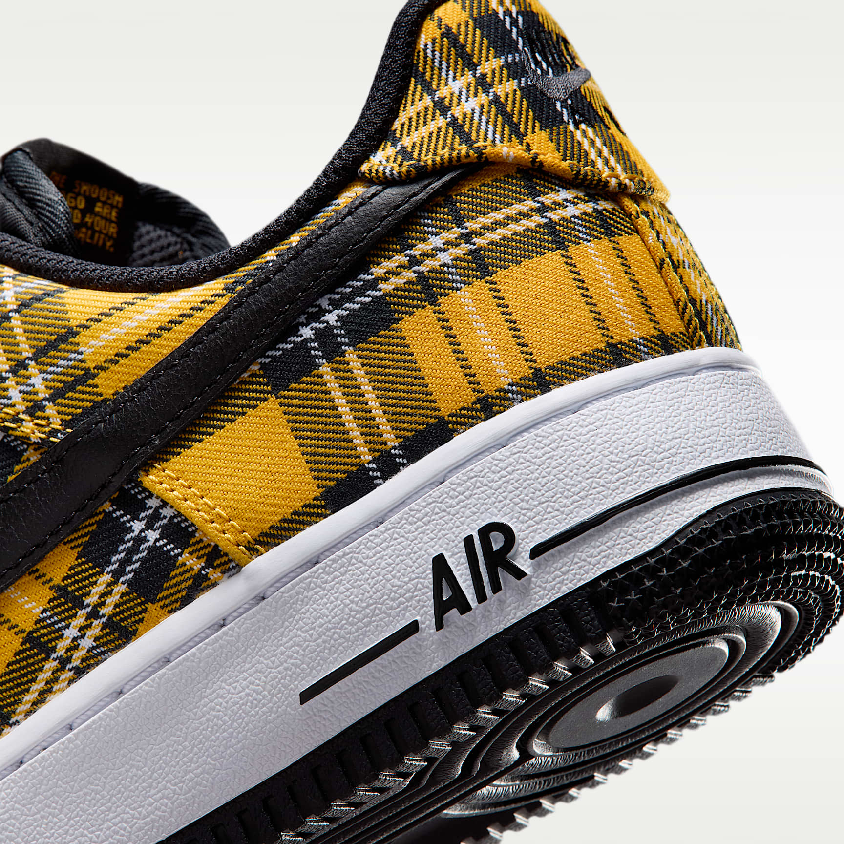 Nike Air Force 1 '07 "Plaid" Schuh (Damen) – Multi-Color/Yellow Ochre/Weiß/Schwarz