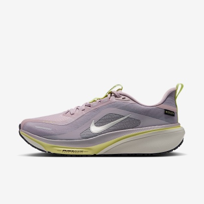 Nike Pegasus 42 GORE-TEX wasserdichter Straßenlaufschuh (Damen) – Particle Rose/Silver Lilac/Fennel/Sail