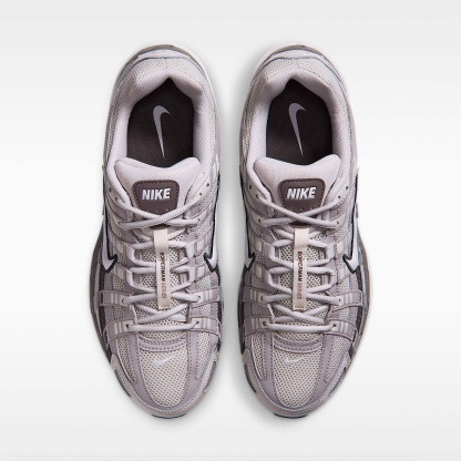 Nike P-6000 Schuh – Light Bone/College Grey/Cave Stone/Summit White