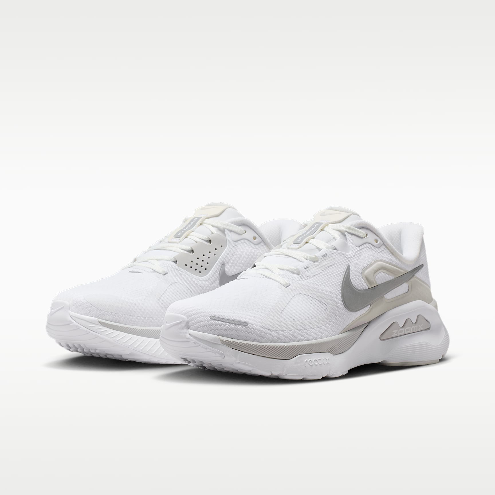 Nike Structure Plus Straßenlaufschuh (Damen) – Weiß/Photon Dust/Metallic Silver