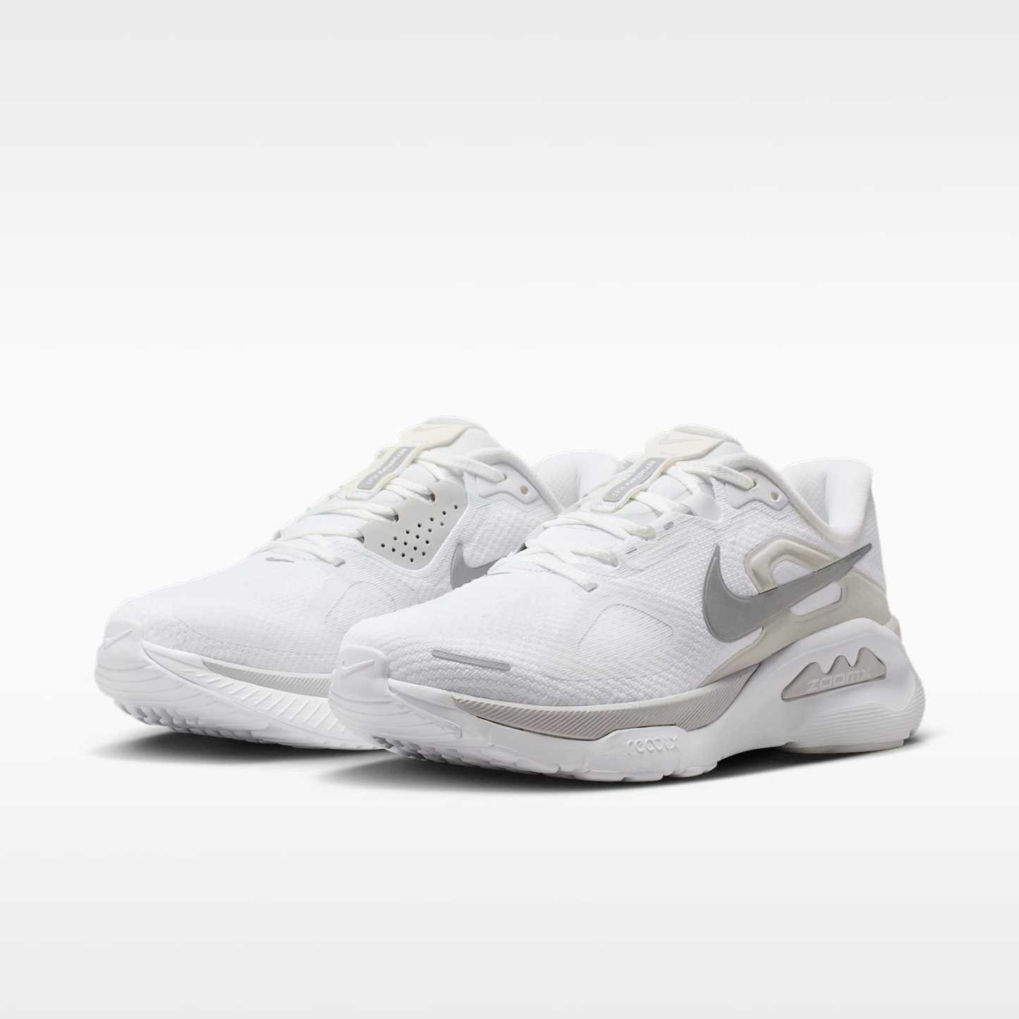 Nike Structure Plus Straßenlaufschuh (Damen) – Weiß/Photon Dust/Metallic Silver