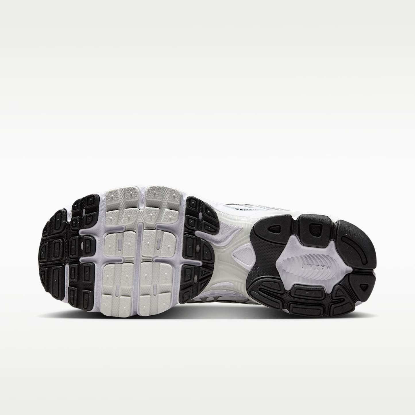 Nike Air Max Moto 2K Schuh mit reflektierenden Akzenten (Damen) – Weiß/Metallic Silver/Schwarz/Photon Dust