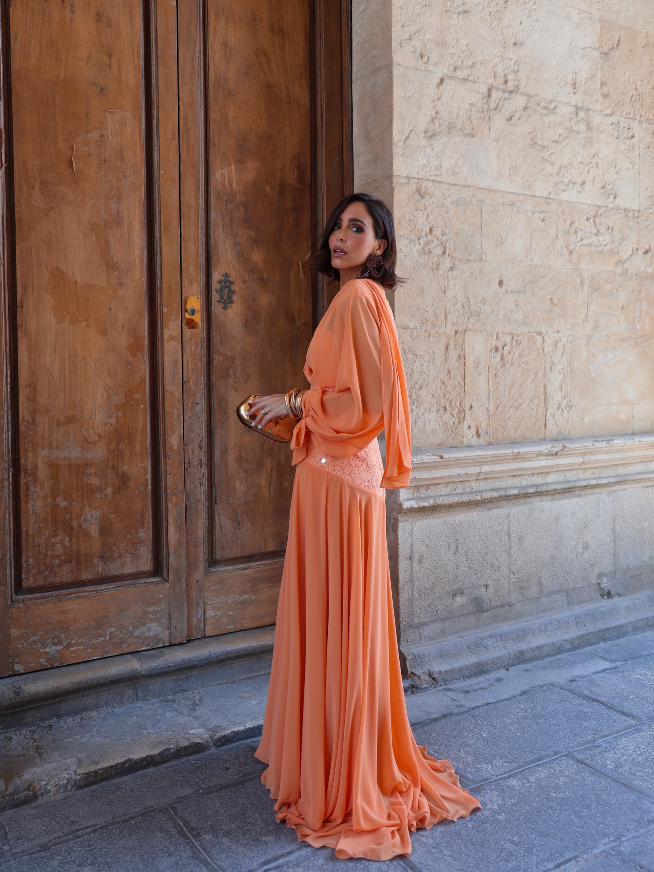 Chal Aura Papaya