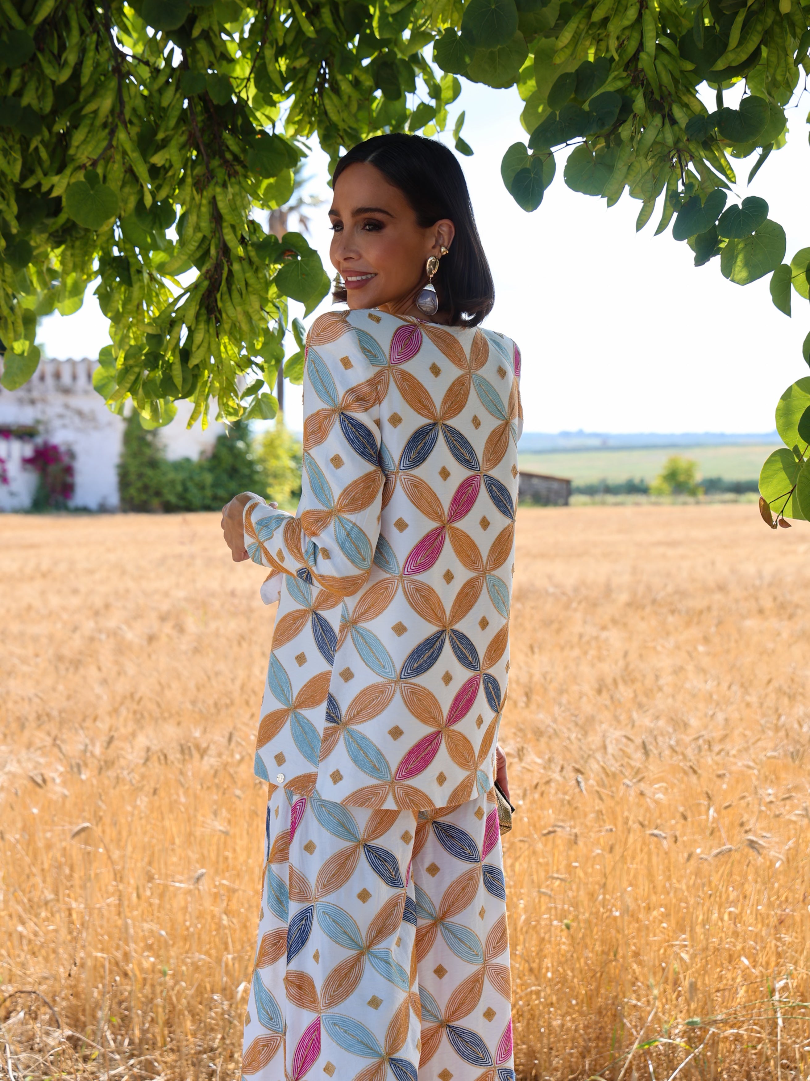 Traje Nácar