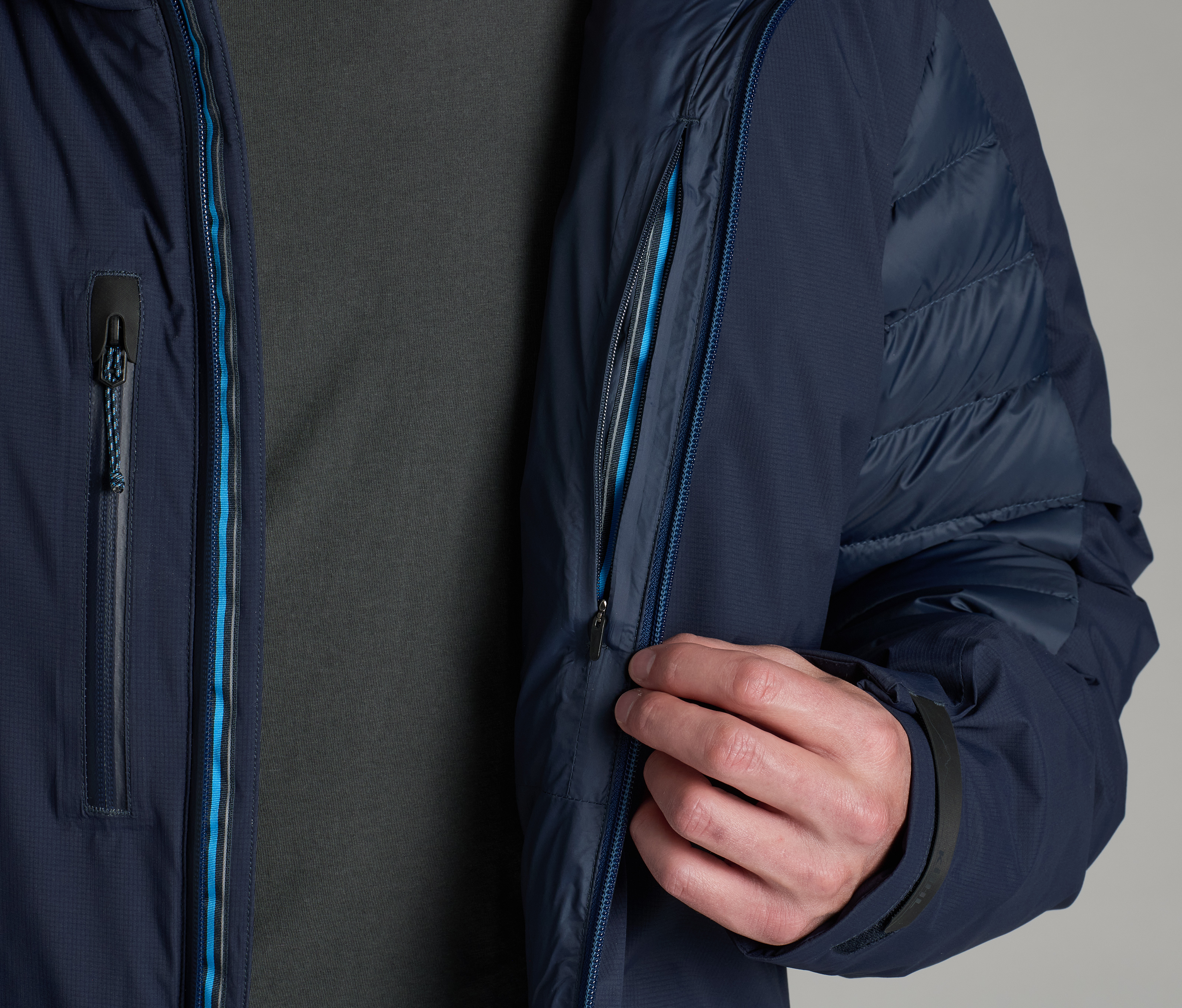 Skyfire® Parka - SECURE STORAGE