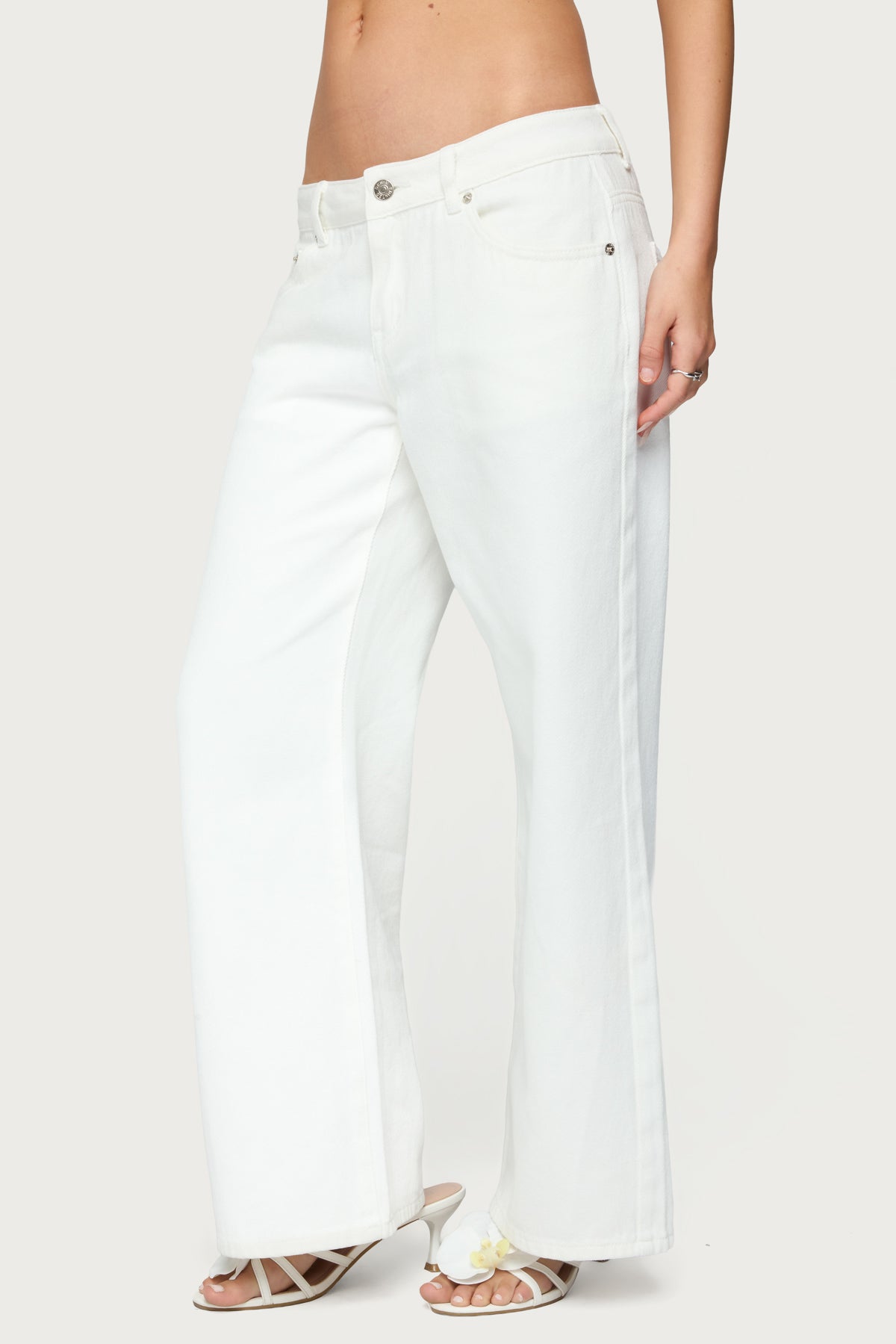 Petite Roman Low Rise Baggy Jeans - WHITE