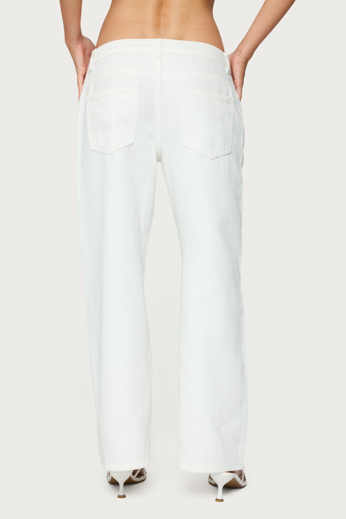 Petite Roman Low Rise Baggy Jeans - WHITE