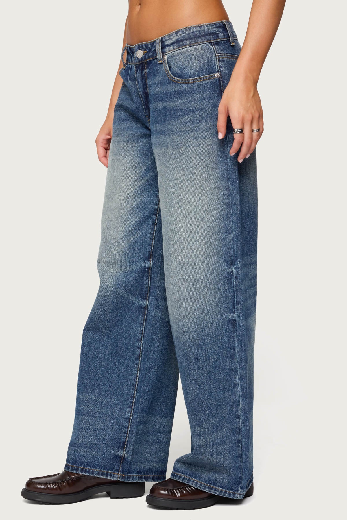 Raelynn Washed Low Rise Baggy Jeans - MEDIUM-VINTAGE-INDIGO