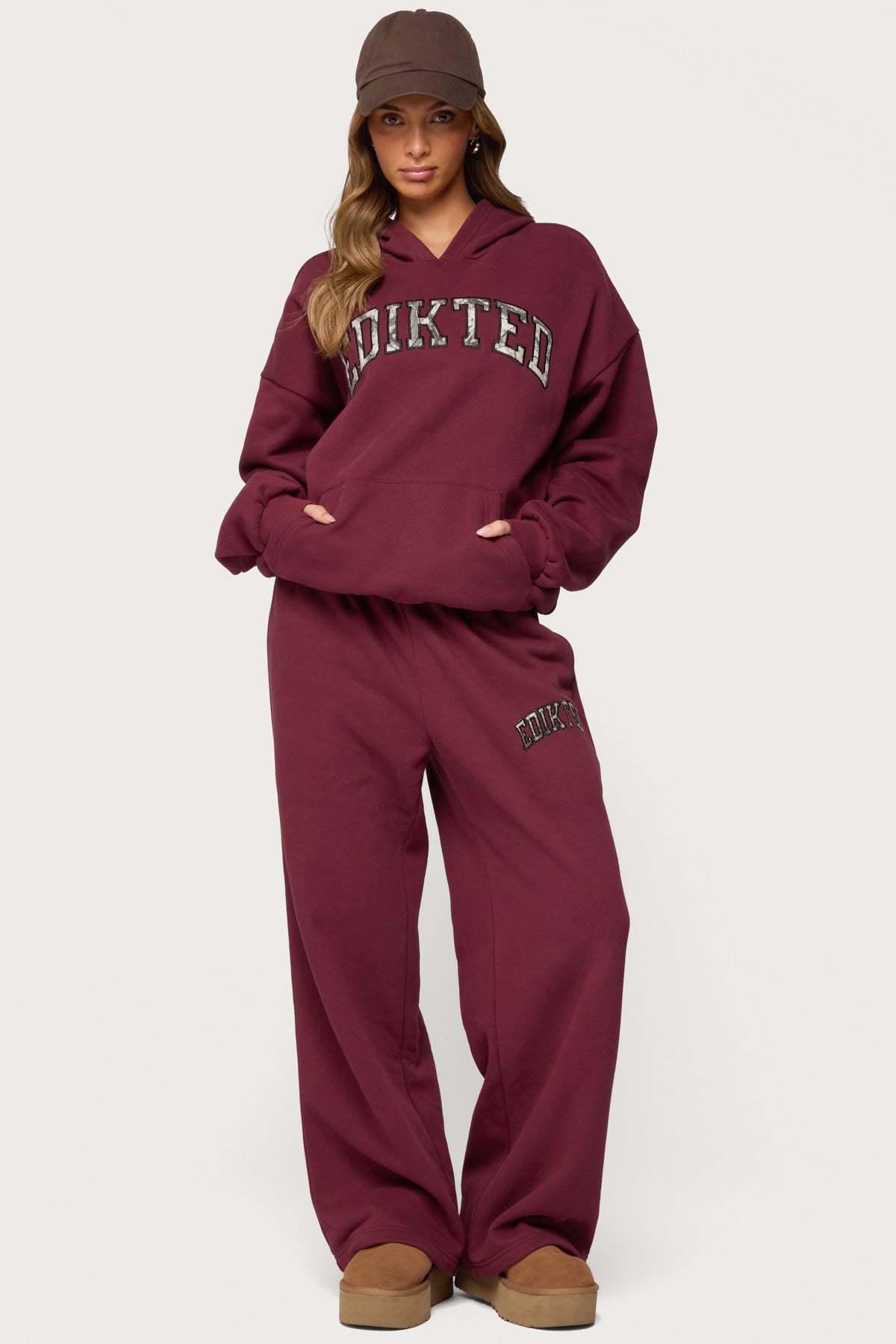 Edikted Crush Oversized Hoodie - BURGUNDY