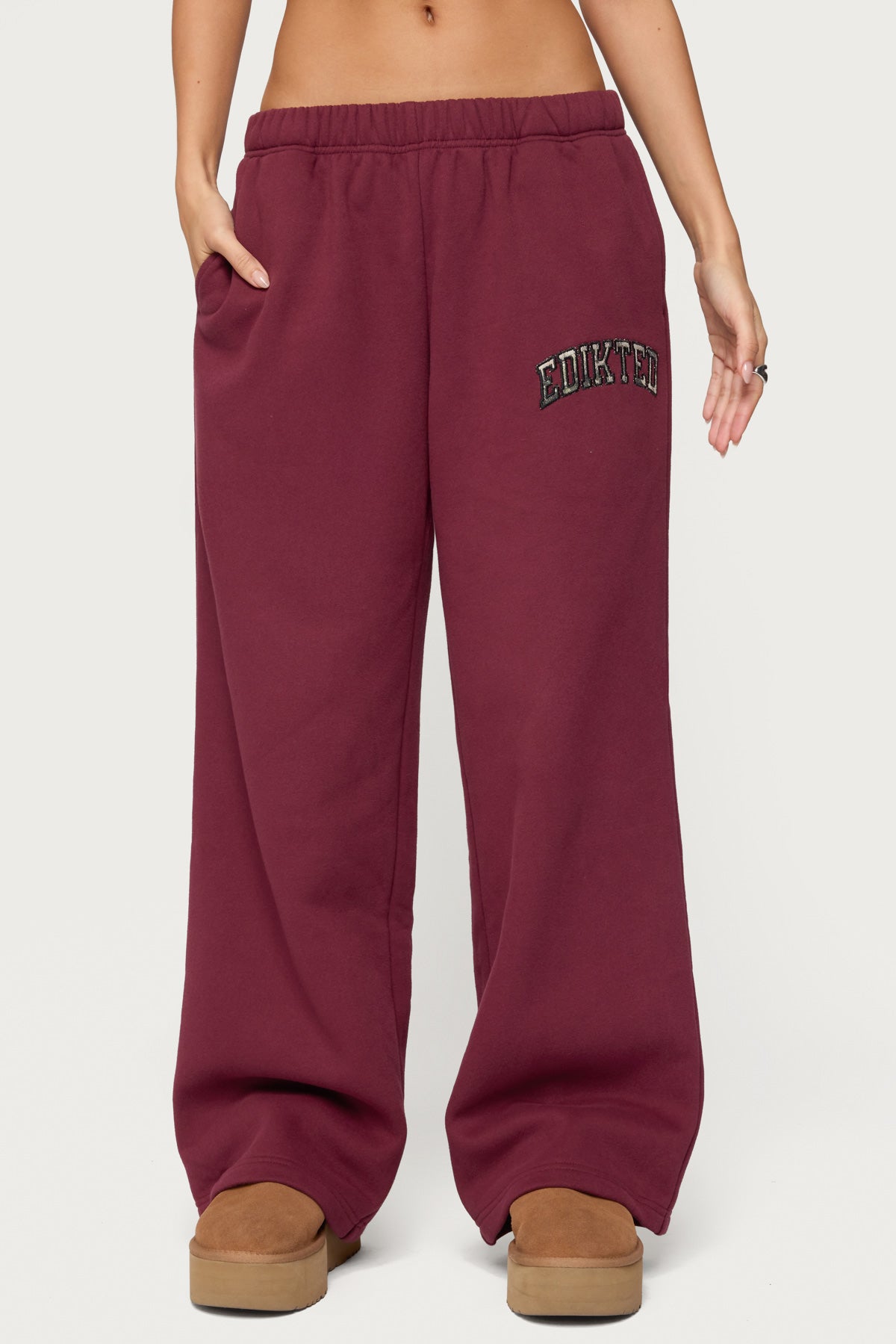Edikted Crush Sweatpants - BURGUNDY