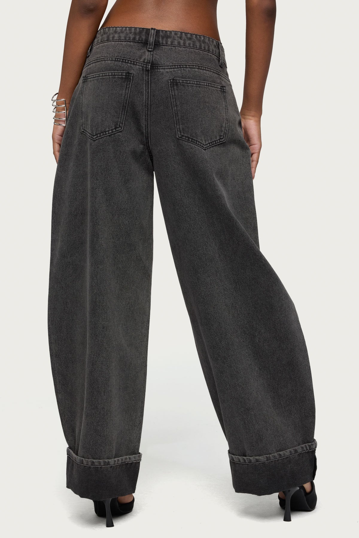 Kella Low Rise Baggy Jeans - BLACK-WASHED