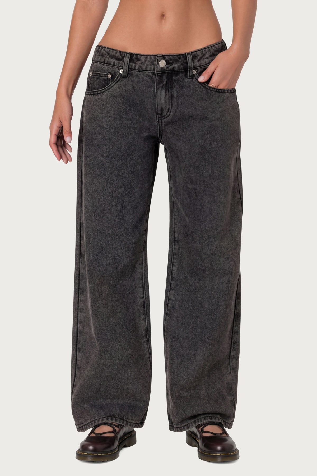 Petite Raelynn Washed Low Rise Baggy Jeans - BLACK WASHED