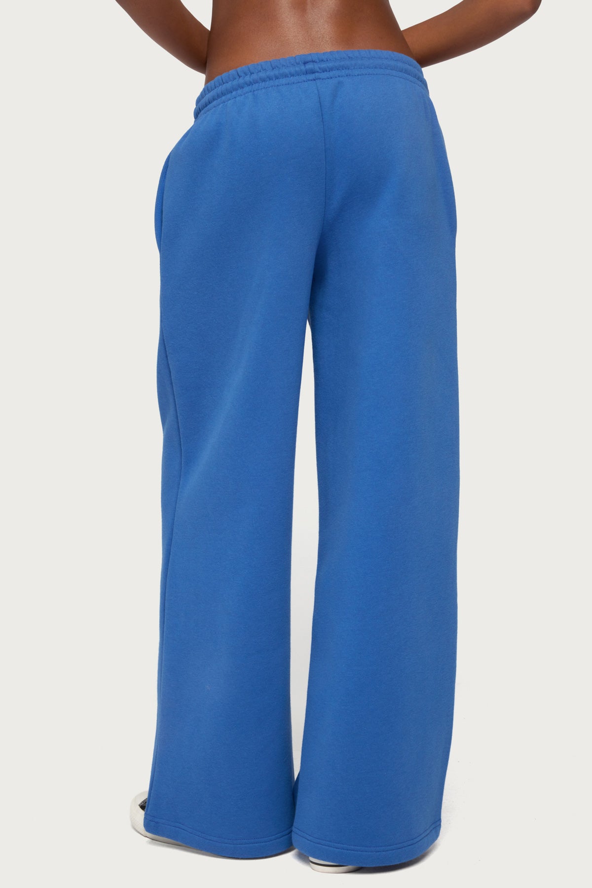 Kamari Low Rise Wide Sweatpants - BLUE