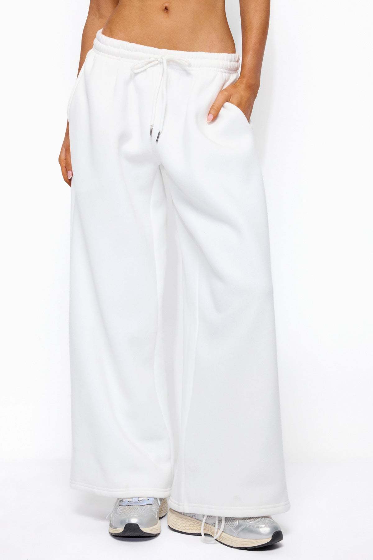 Kamari Low Rise Wide Sweatpants - WHITE