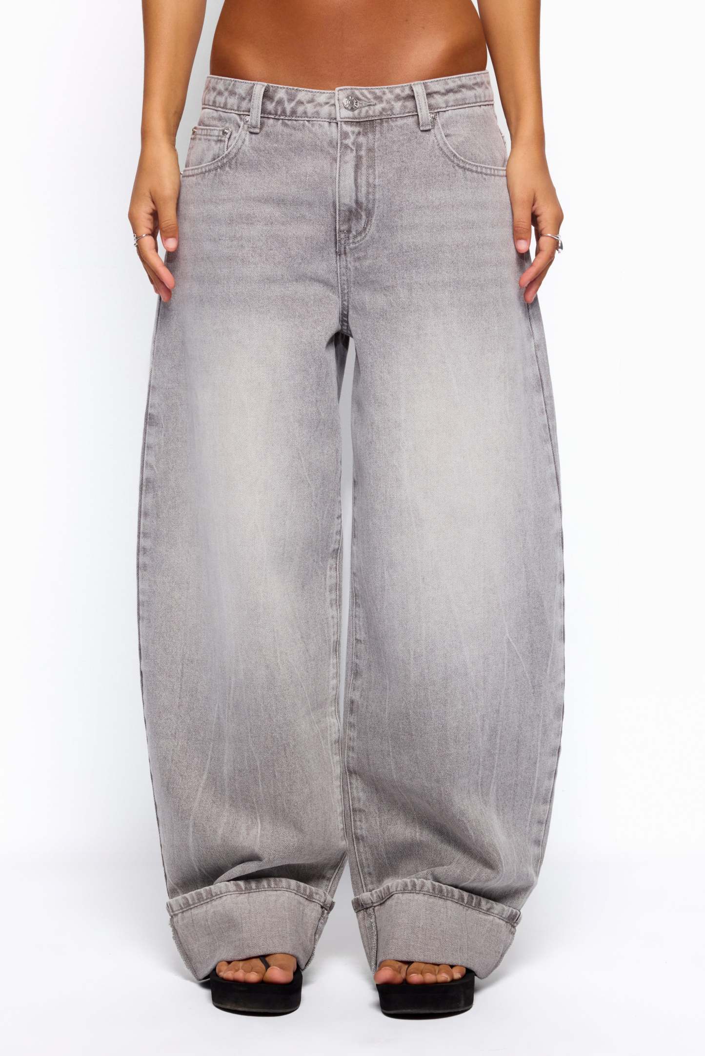 Kella Low Rise Baggy Jeans - GRAY-WASHED