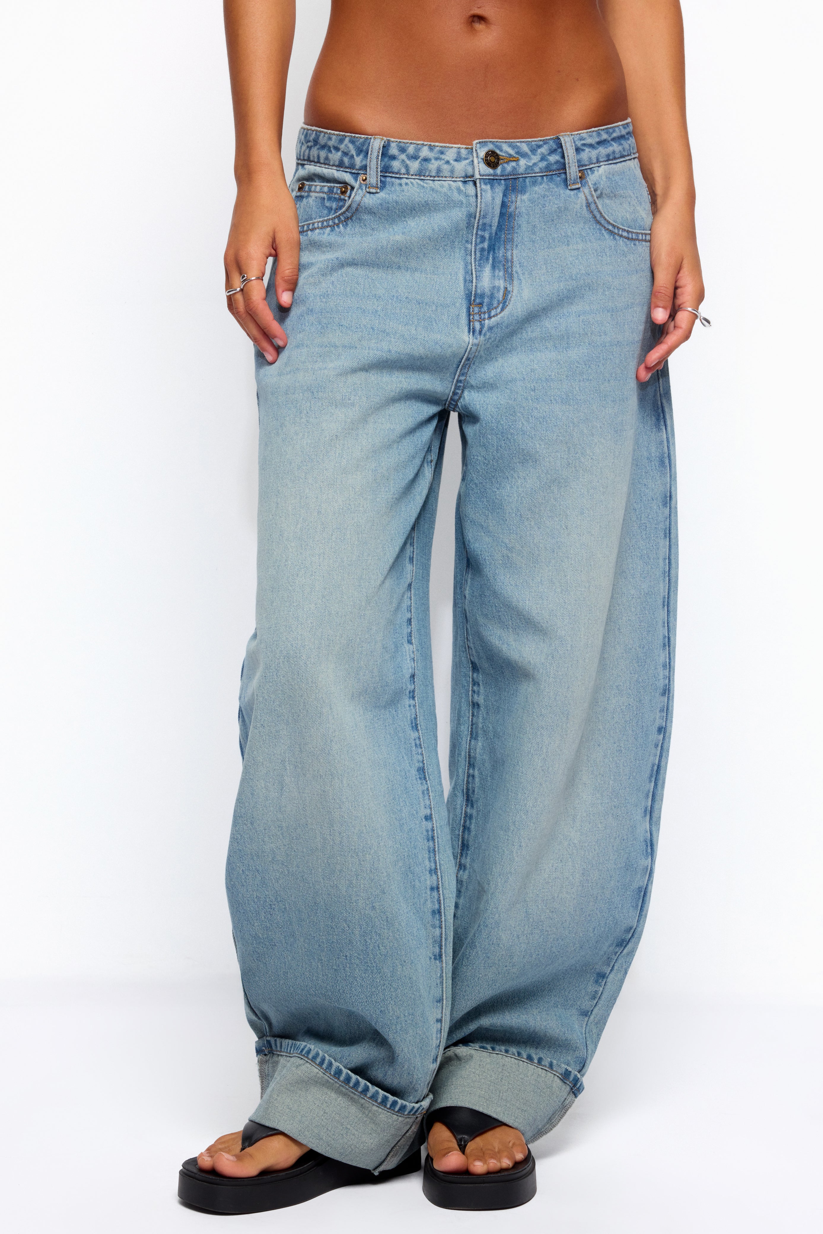 Kella Low Rise Baggy Jeans - TINTED-DENIM
