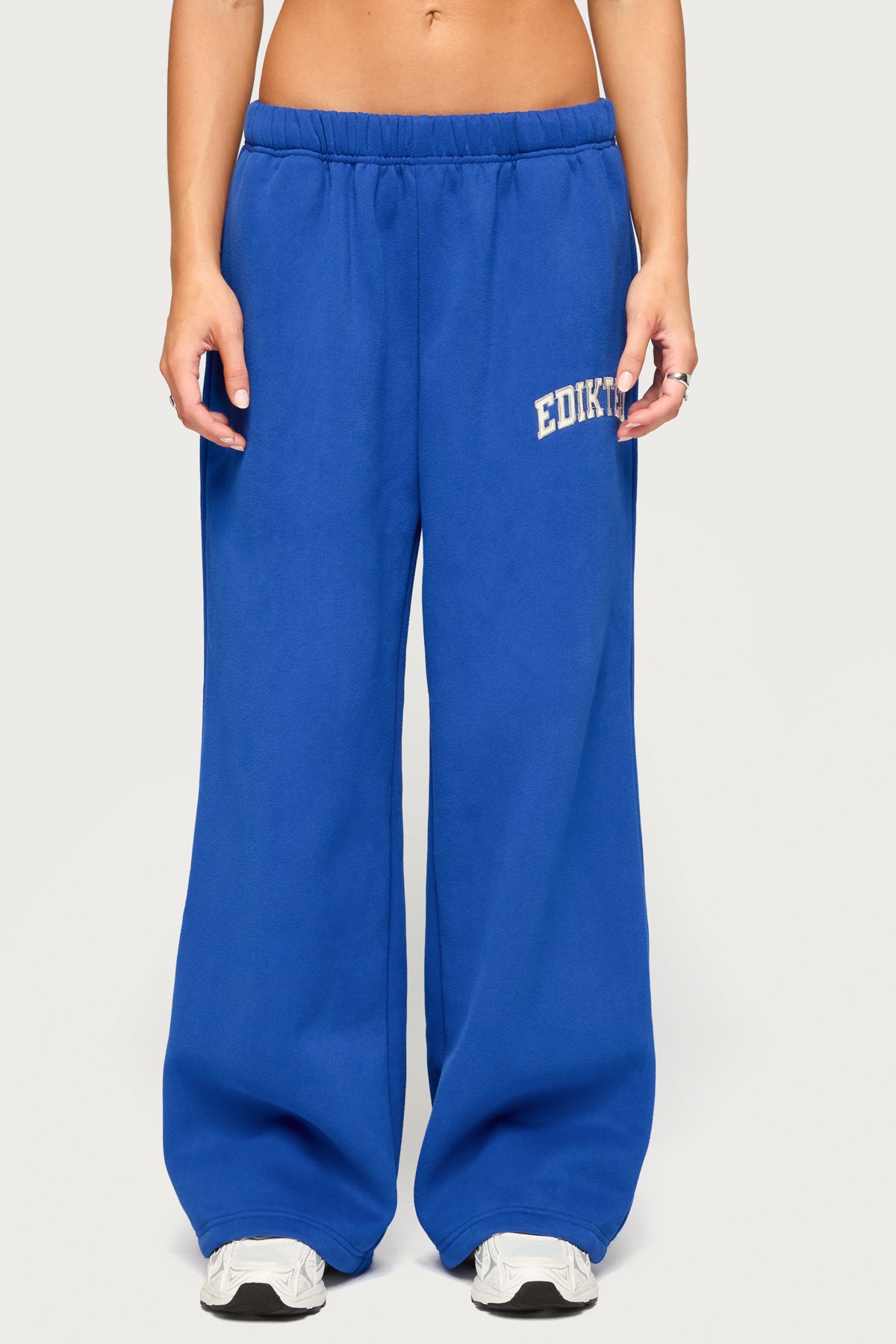 Edikted Crush Sweatpants - BLUE