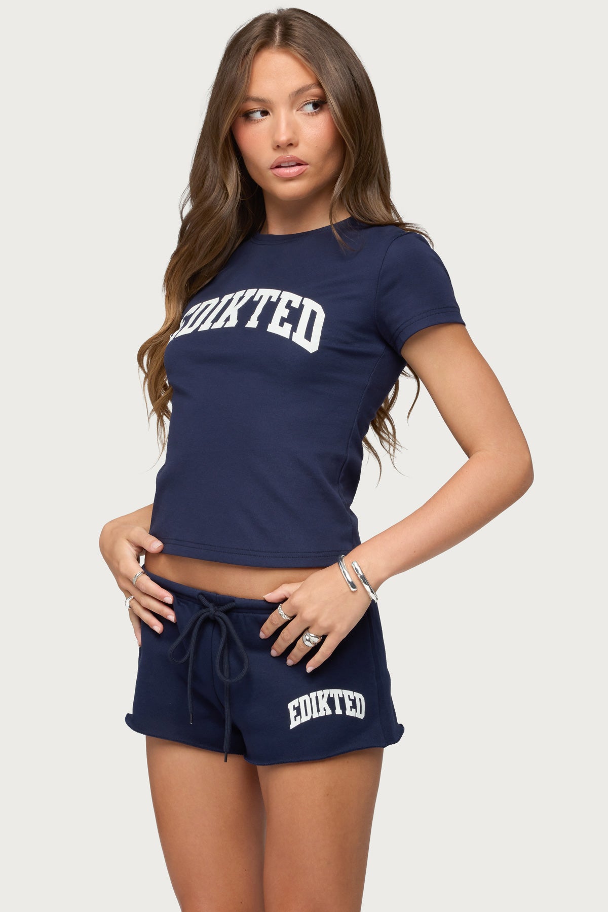 Sporty Babe Edikted T Shirt - NAVY