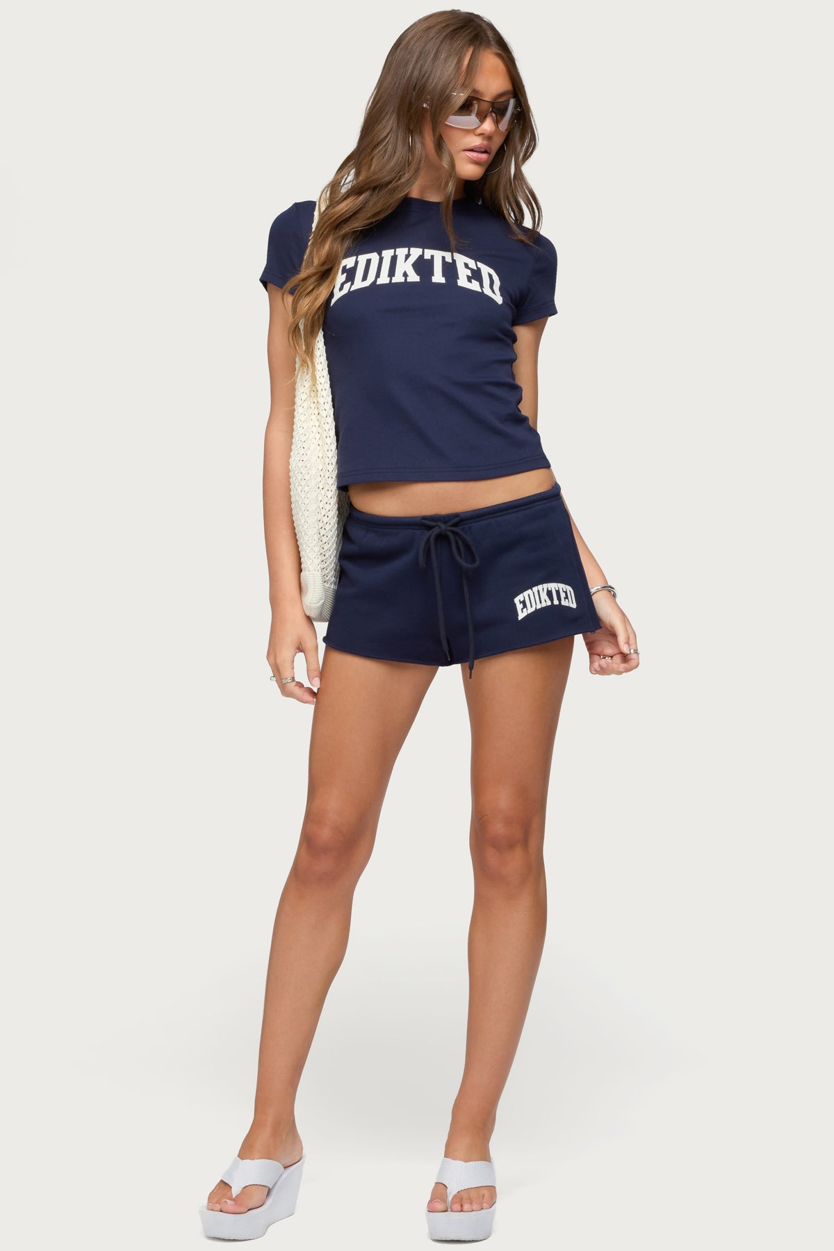 Sporty Babe Edikted T Shirt - NAVY