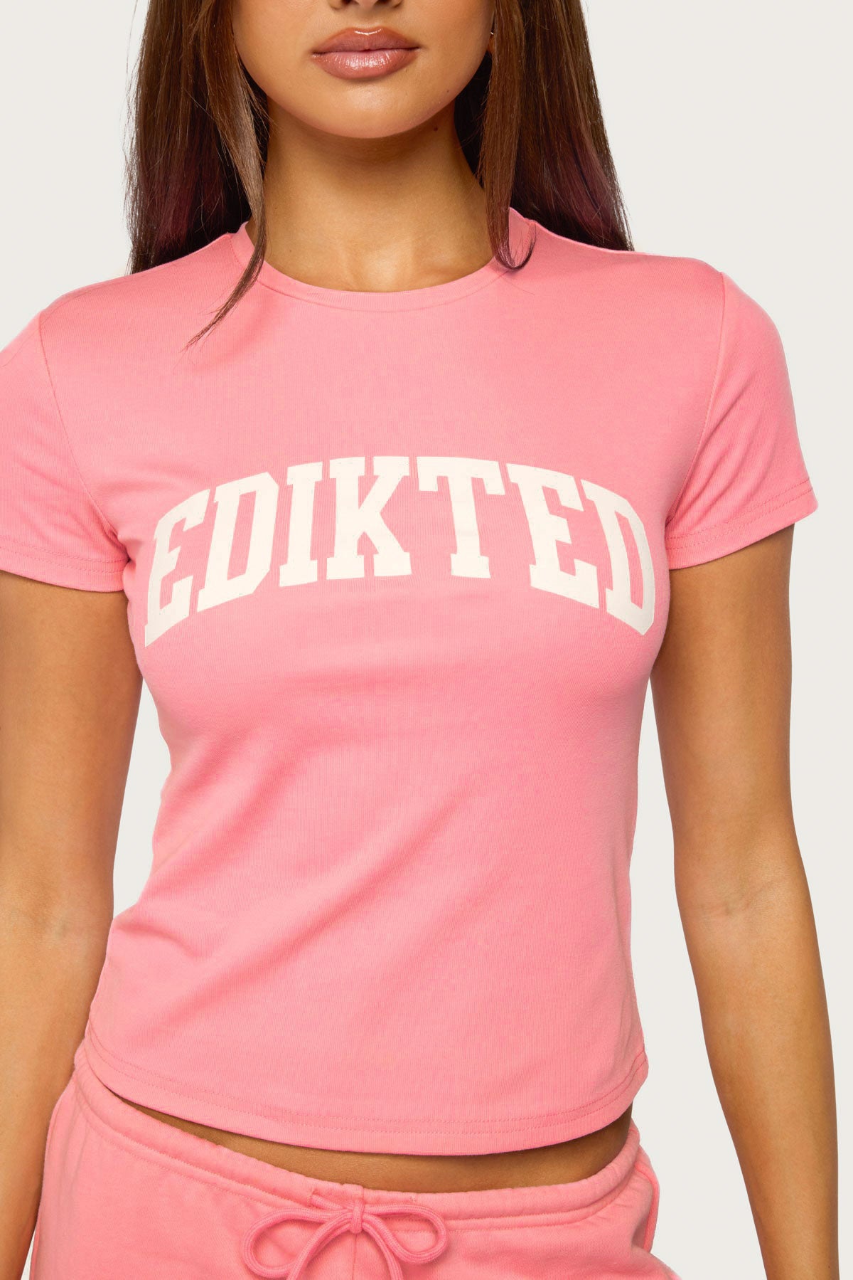 Sporty Babe Edikted T Shirt - PINK