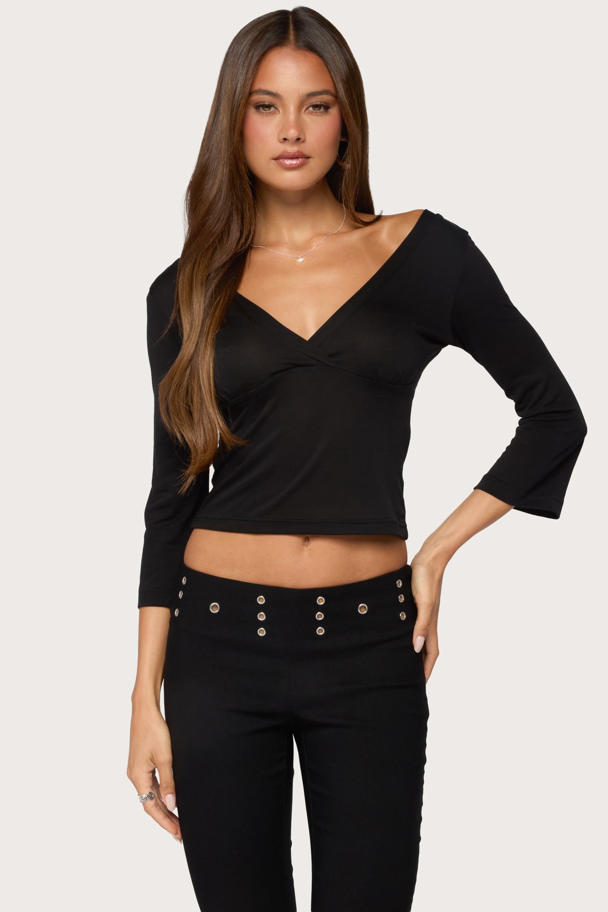 Mar V Neck Three-Quarter Sleeve Top - BLACK