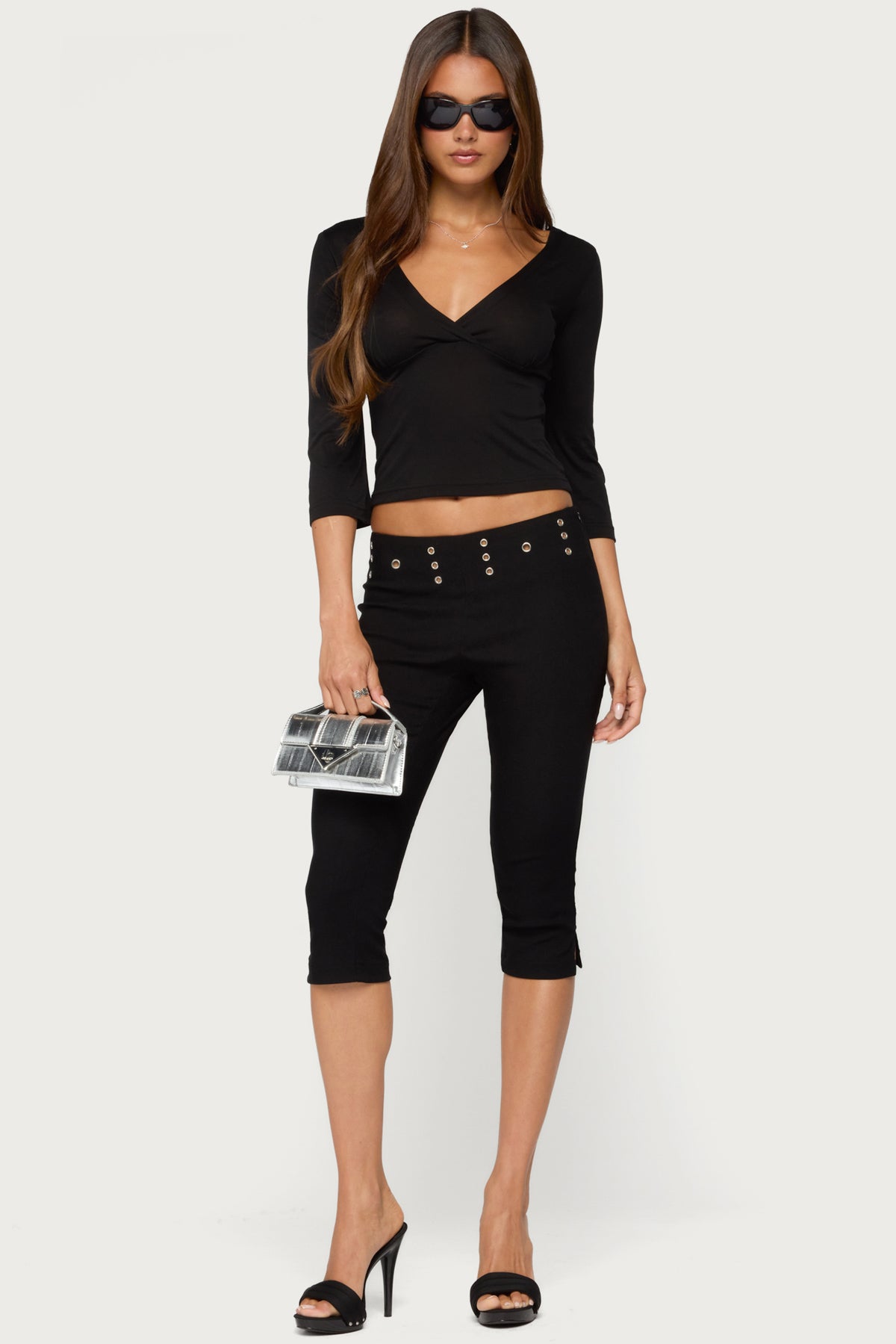 Mar V Neck Three-Quarter Sleeve Top - BLACK