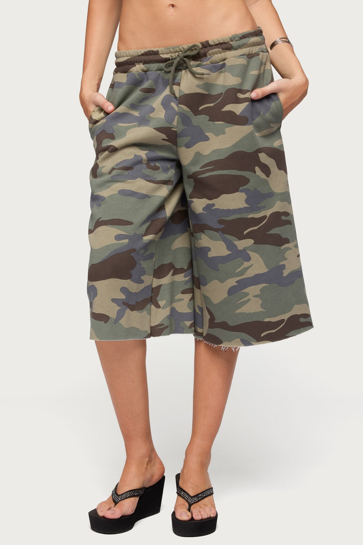 Amika Oversized Bermuda Shorts - OLIVE