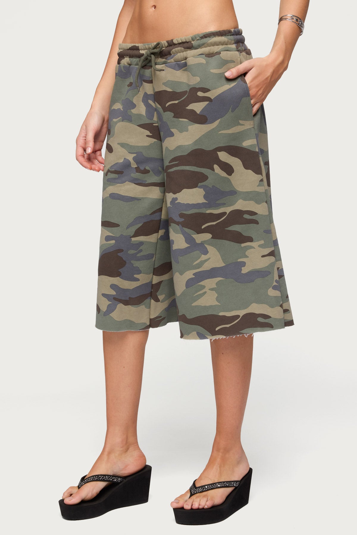 Amika Oversized Bermuda Shorts - OLIVE