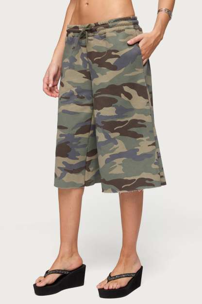 Amika Oversized Bermuda Shorts - OLIVE