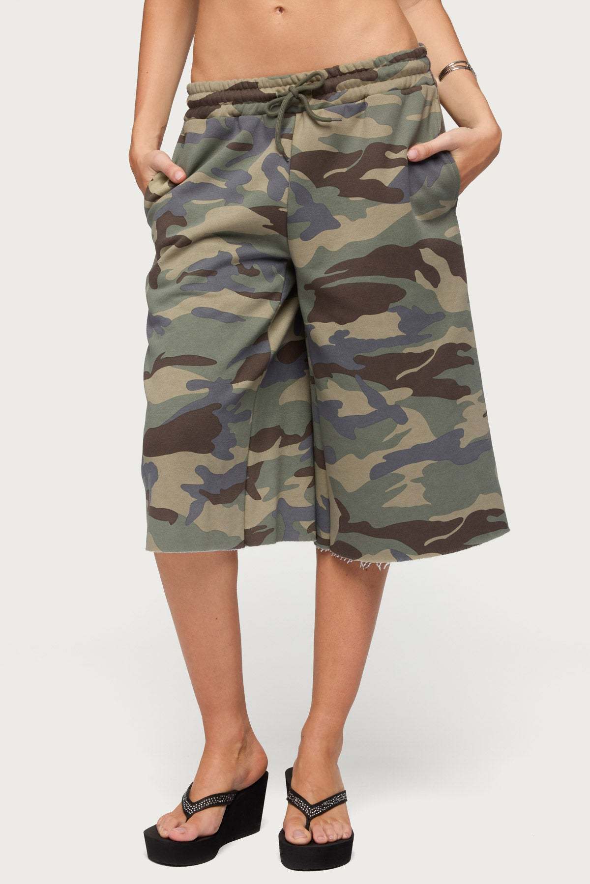 Amika Oversized Bermuda Shorts - OLIVE