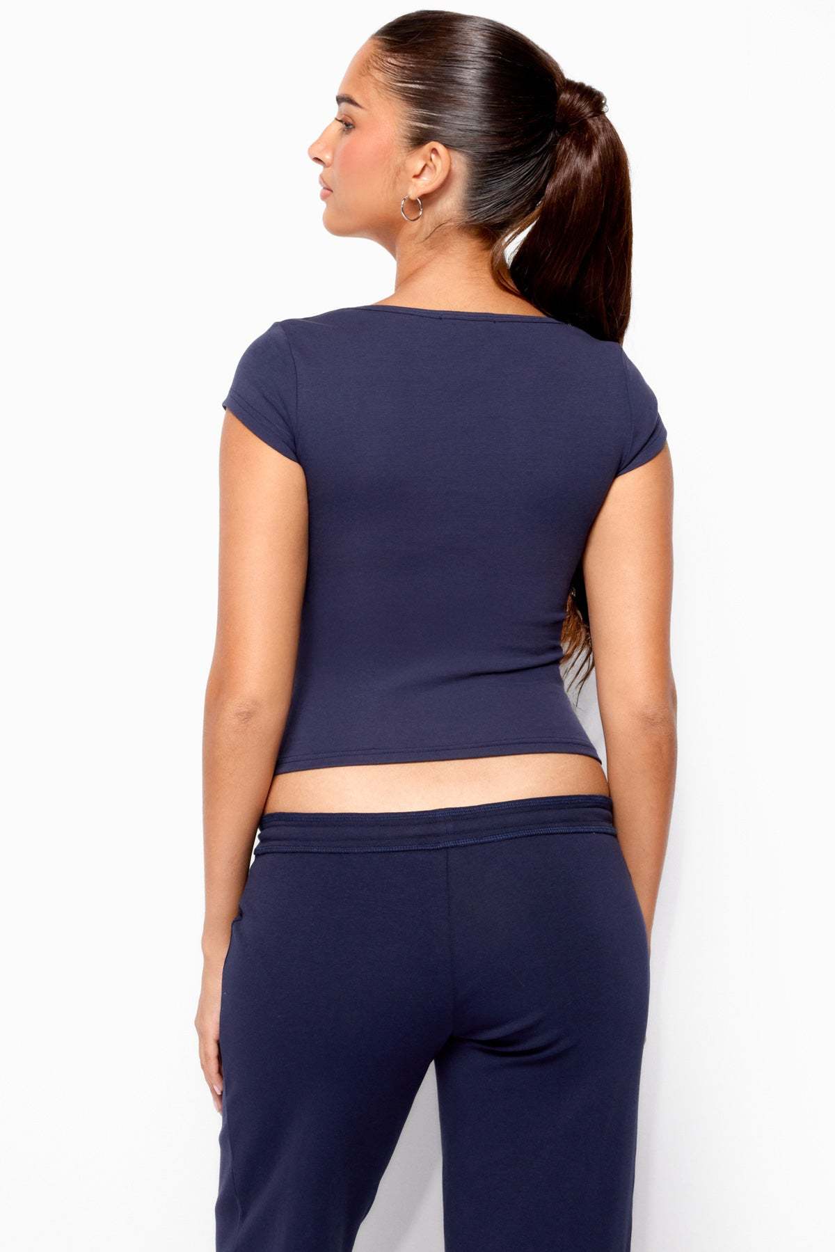Chari Ribbed Scoop Neck T Shirt - NAVY