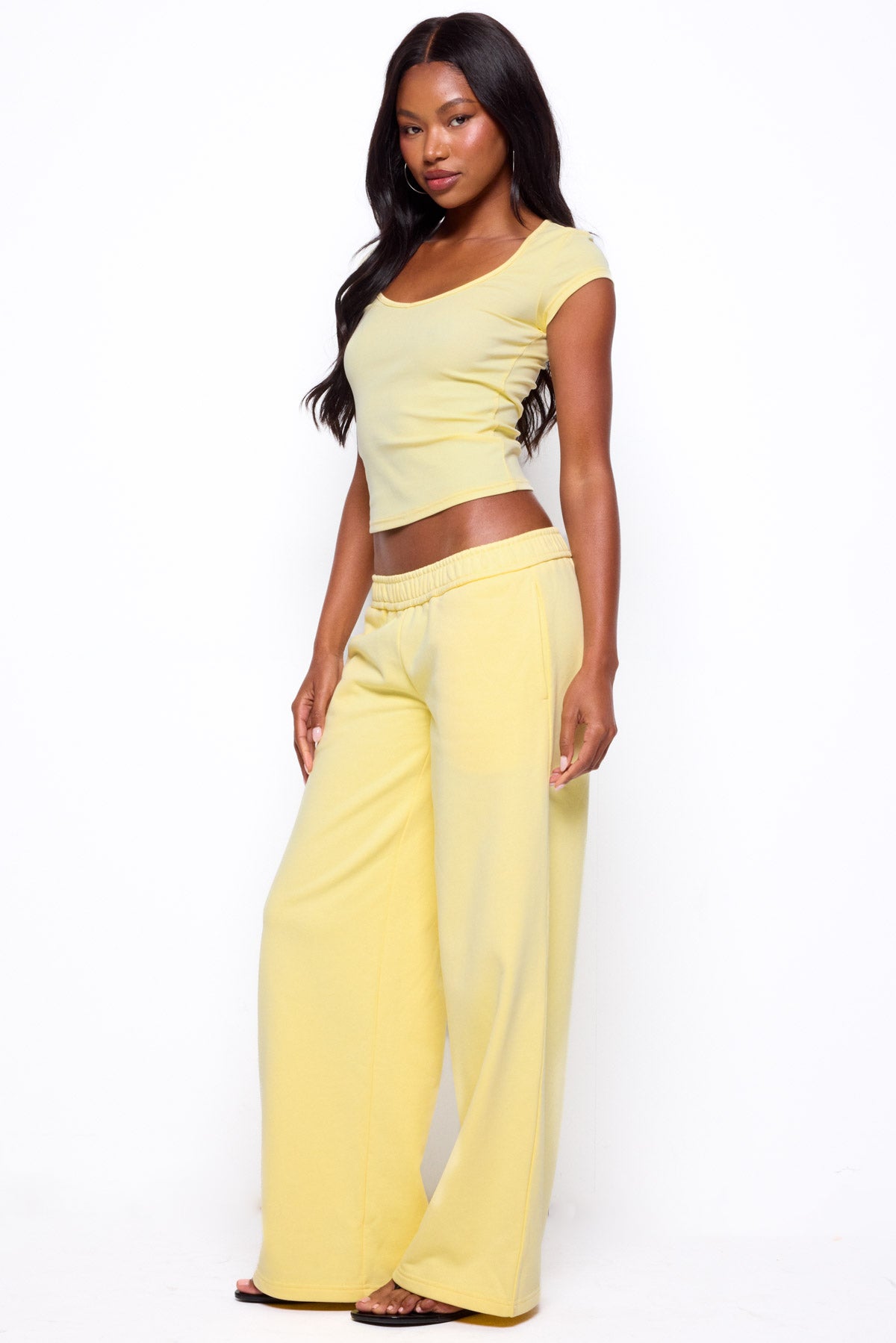 Chari Ribbed Scoop Neck T Shirt - YELLOW