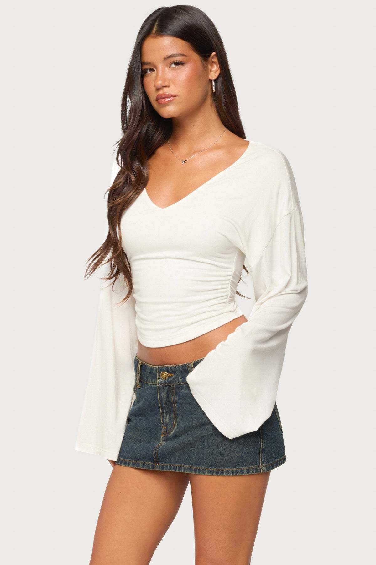 Bebe Ruched Long Sleeve V Neck Top - WHITE