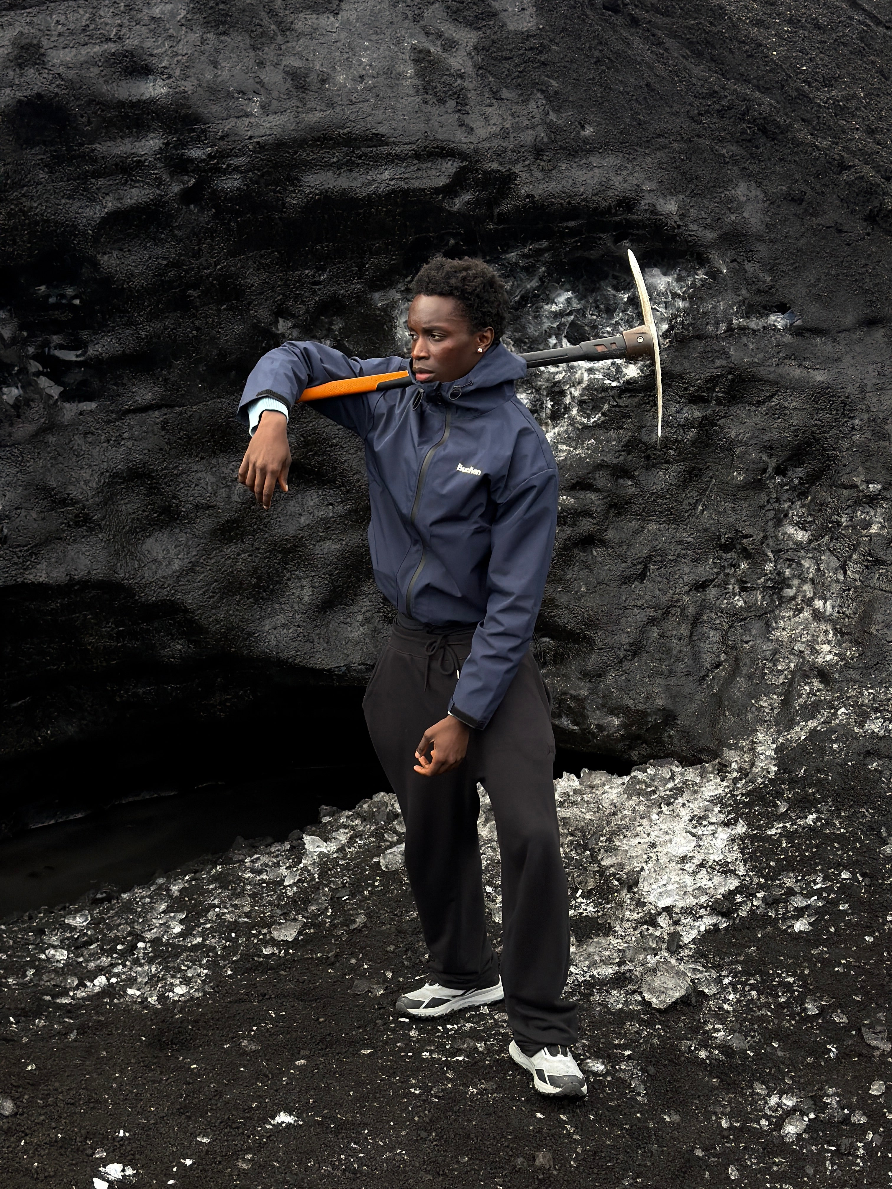 Water Reactive Cheetah Rain Jacket - Navy — source media 11