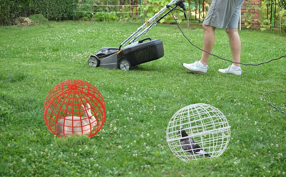 Ball-shaped Movable Chicken Coop 19 inches