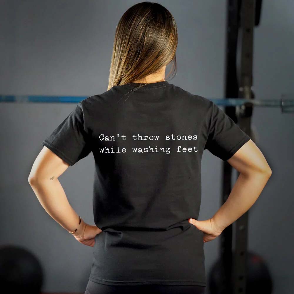 Can't Throw Stones While Washing Feet Print Women's T-shirts