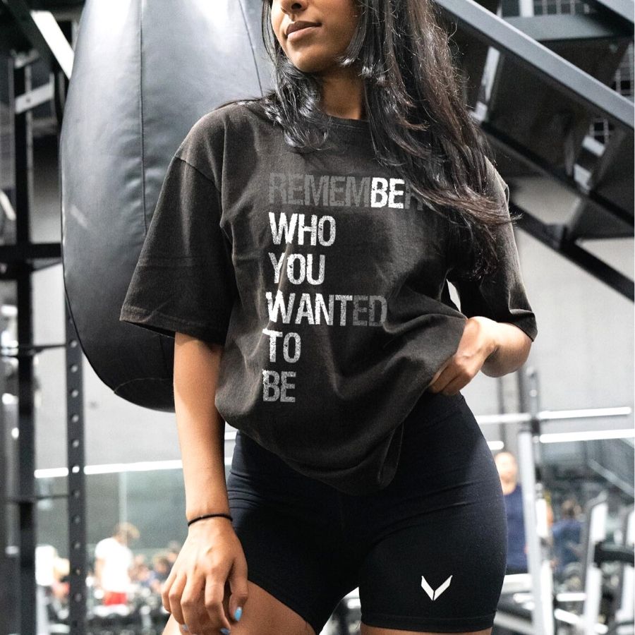 REMBER WHO YOU WANTED TO BE Printed Women's Oversized T-shirt