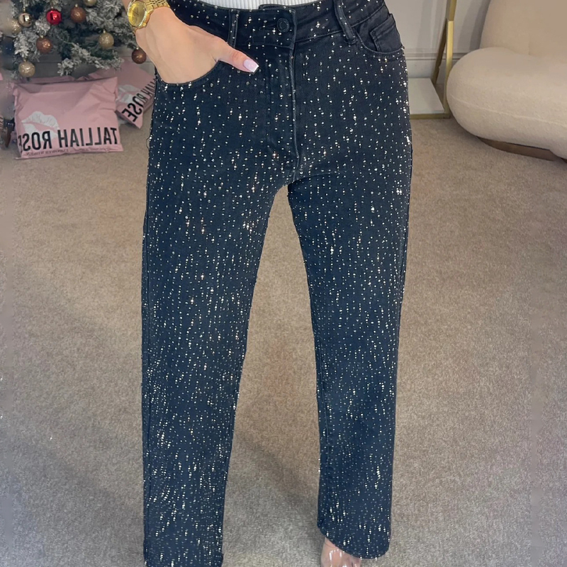 🔥 LIMITED-TIME CLEARANCE ⚡ 6 FOR ONLY $26.99! Women’s Rhinestone-Embellished Straight-Leg Jeans – Clearance Special