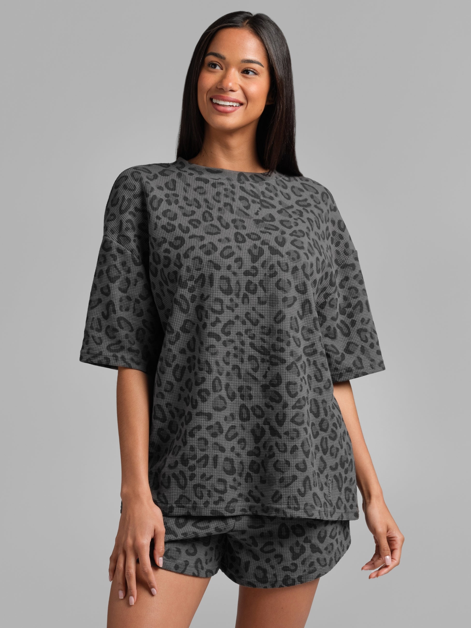 🔥 CLEARANCE SALE | 12-Pack Women’s Comfy T-Shirt & Shorts Sets – Only $26.99