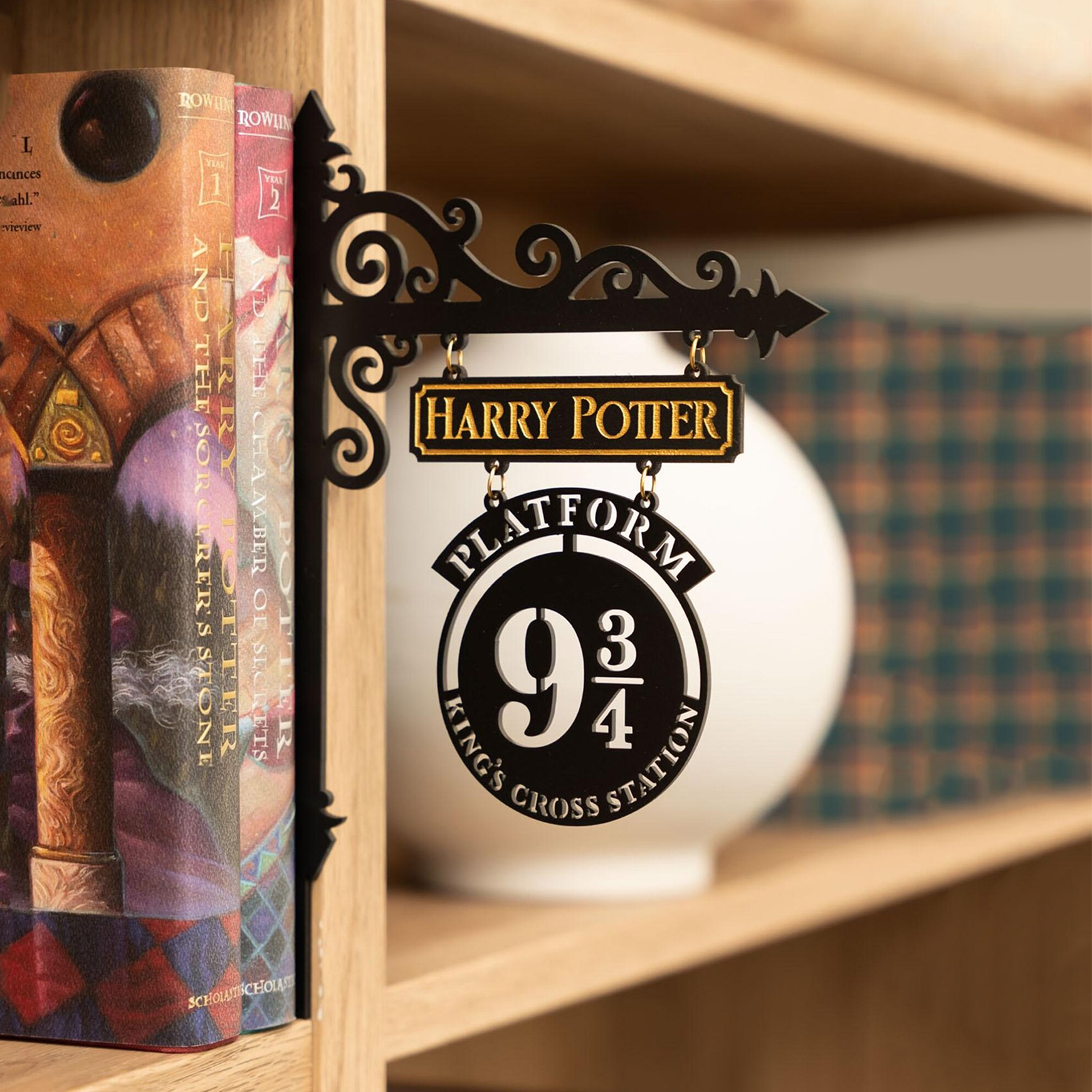 Personalized Fantasy Tavern Sign, Custom Bookshelf Decor, Night Court-Inspired Book Nook Sign, Gift for Fantasy Readers