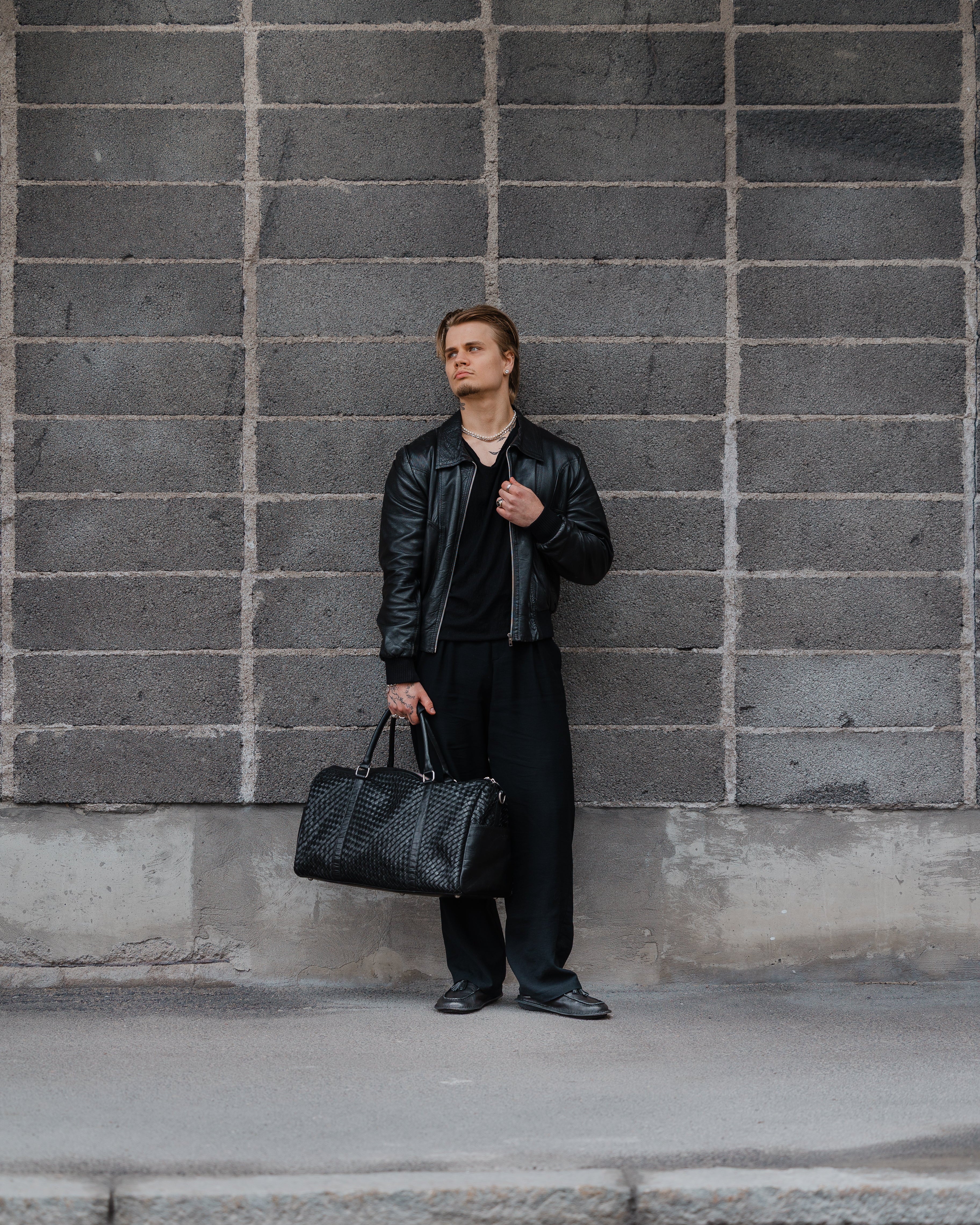 Leather Preto Black