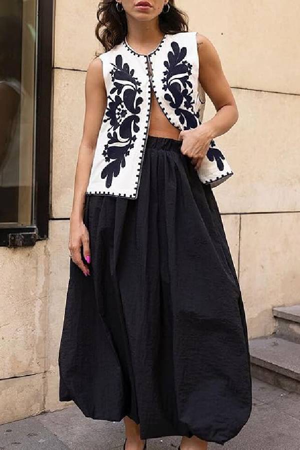 Sleeveless Embroidered Jacket