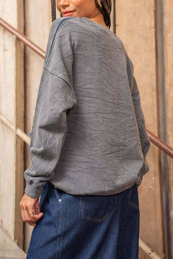 Exquisite Smiley Face Embroidered Crew Neck Sweatshirt
