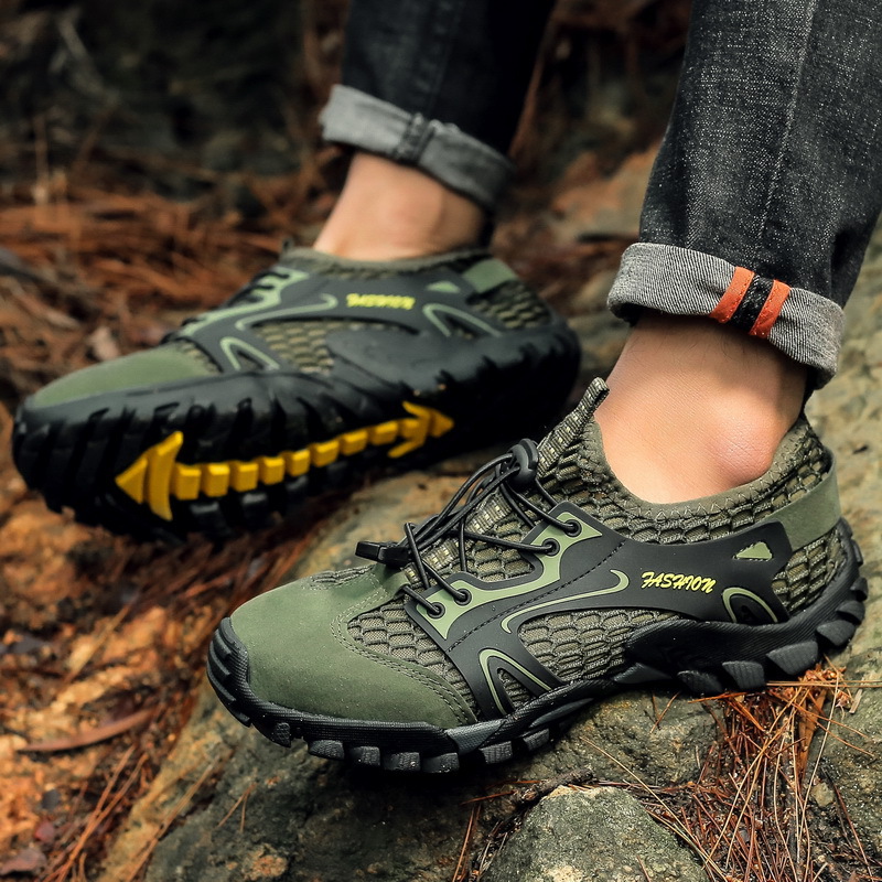 Men's Breathable Mesh Casual Lightweight Outdoor Hiking Shoes
