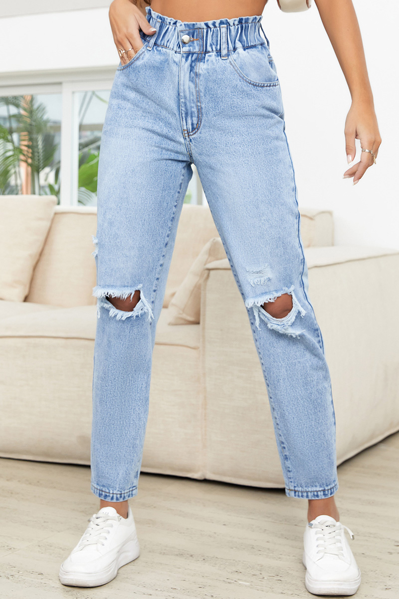 Women's Classic Slimming Ripped Straight-Leg Jeans