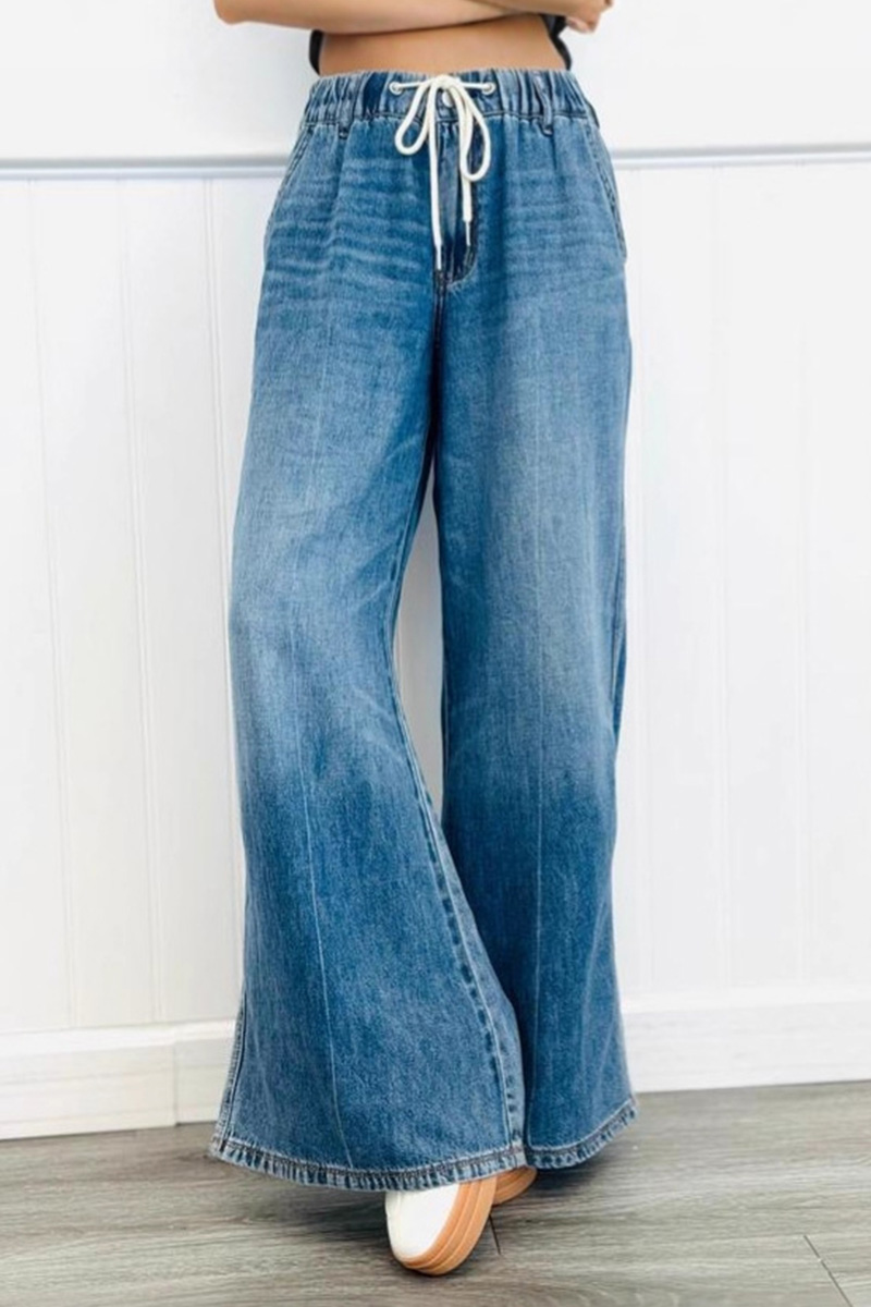 Stylish Ladies' Soft Stretch Wide-Leg Jeans